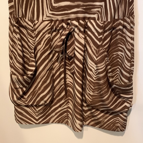 BCBG MAX AZRIA 100% silk brown/cream zebra print dress. Size US S. - Picture 6 of 12